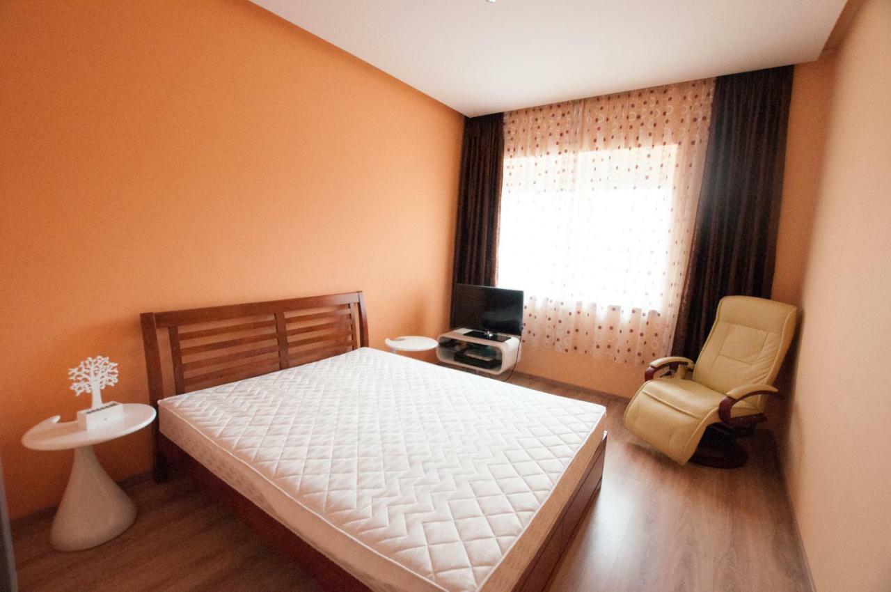 Prestige Apartment โคมาร์โน ภายนอก รูปภาพ